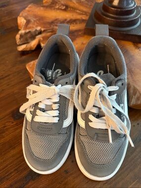 Vans Kids Gray and White Low-Top Sneakers 12.5